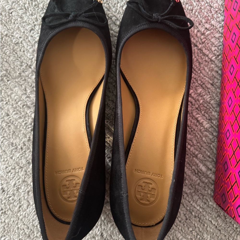 Tory Burch Black Laila 50 MM Pump Suede (never worn)